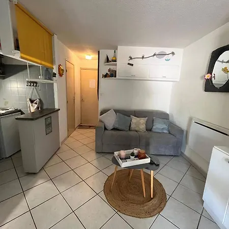 Rez-de-chaussee Avec Terrasse Et Parking A - Fr-1-619-150